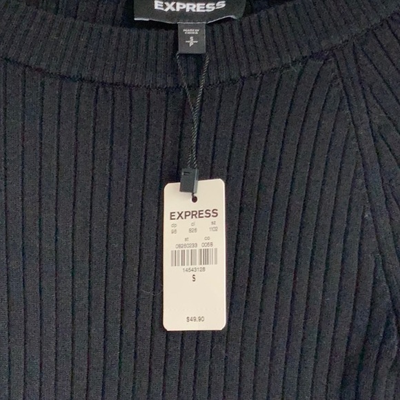 EXPRESS Ribbed Fitted Crew Neck Sweater			NWT - Picture 4 of 4